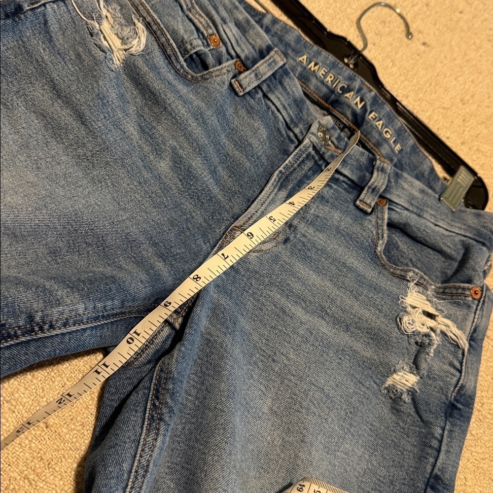 American eagle Stretch Curvy Ripped Straight Jean size 2 short - Picture 7 of 11